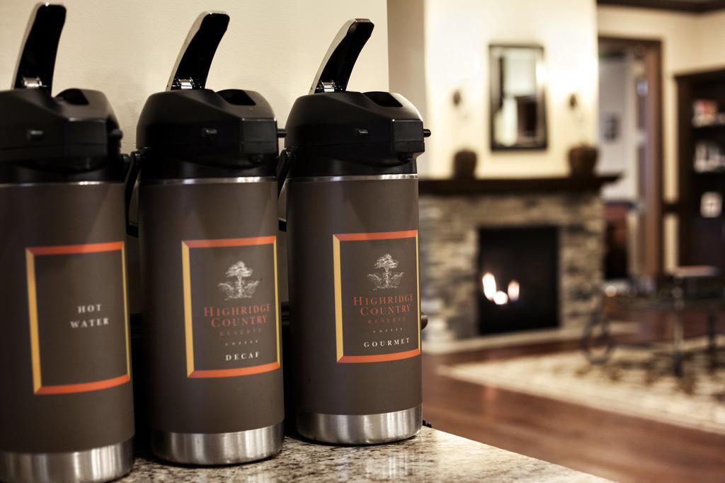 Country Inn & Suites By Radisson Bismarck Waterpark Exteriör bild