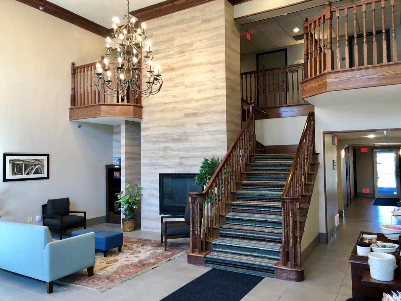 Country Inn & Suites By Radisson Bismarck Waterpark Exteriör bild